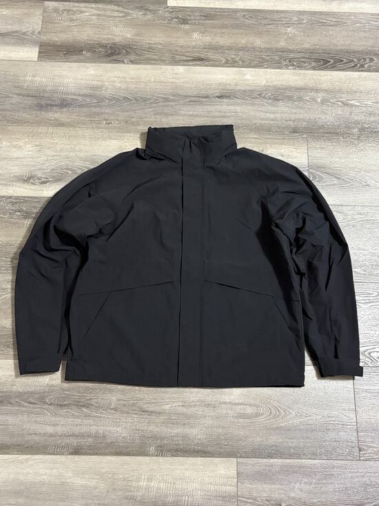 Uniqlo Other - UNIQLO Black Zip Up Waterproof Shell Jacket Hiking Winter Retro - Men’s Large